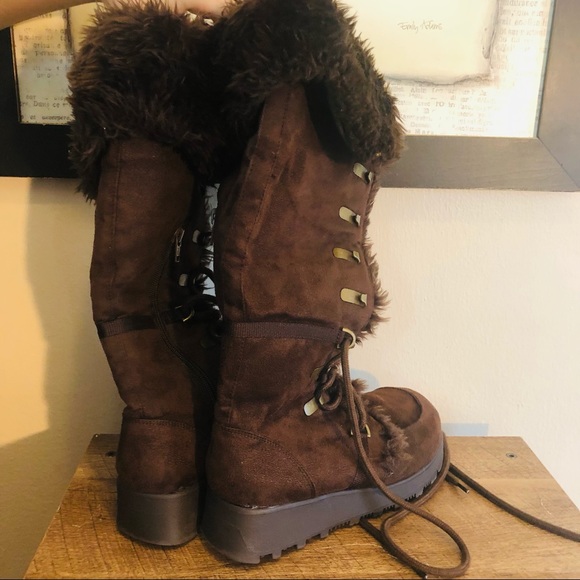 Bamboo Boots - Picture 5 of 10